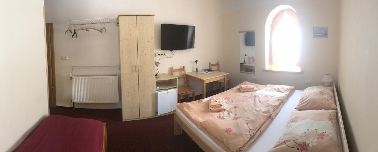 Penzion Pod Zvonem Hynčice pod Sušinou Buitenkant foto