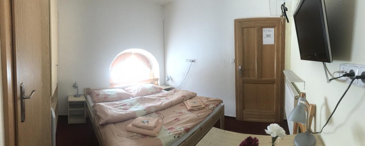 Penzion Pod Zvonem Hynčice pod Sušinou Buitenkant foto