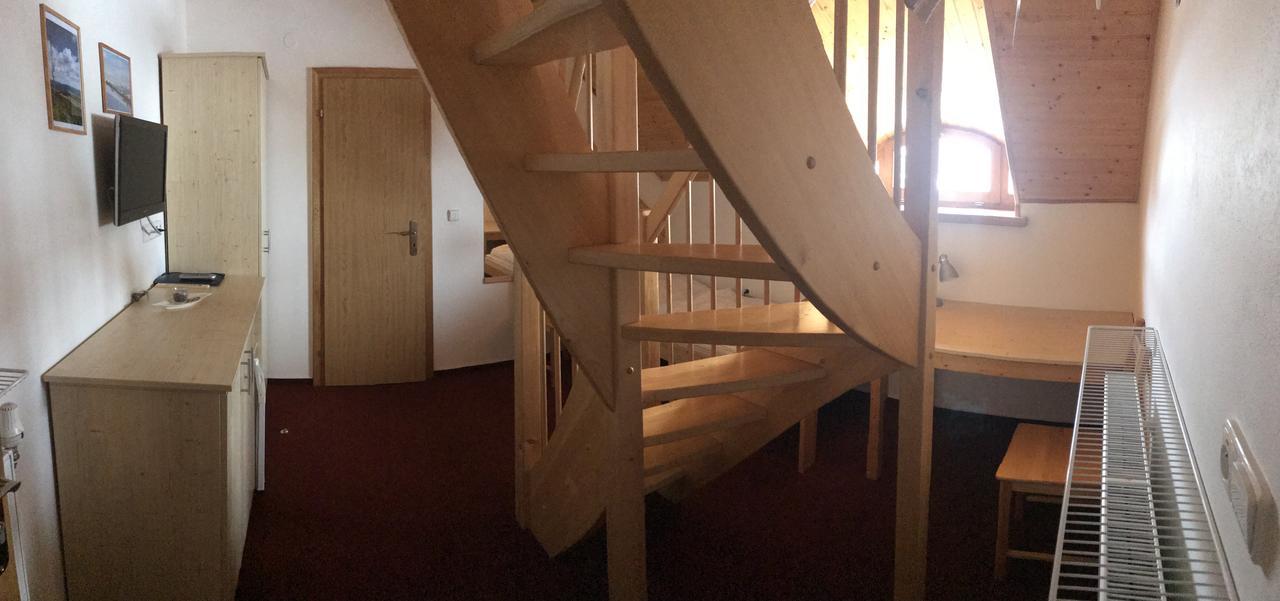Penzion Pod Zvonem Hynčice pod Sušinou Buitenkant foto